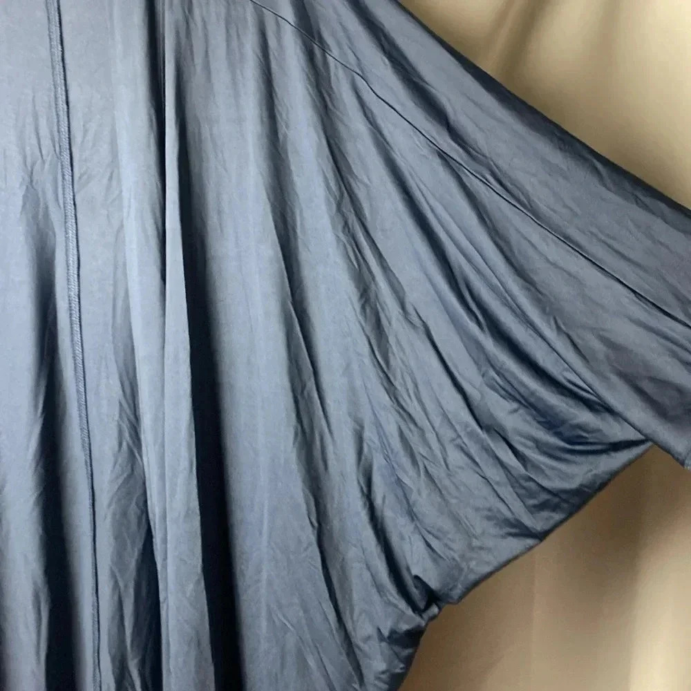 CACIQUE WOMENS SIZE 18/20 NAVY NYLON SPANDEX SLEEP JACKET‎ WITH POCKETS - Picture 4 of 11